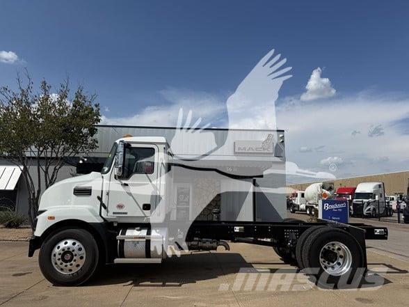 Mack MD7 Nákladné vozidlá bez nadstavby