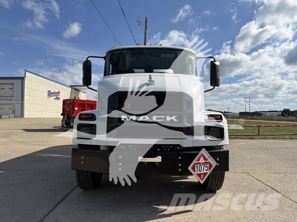 Mack MD7 Stavebníctvo - ostatné