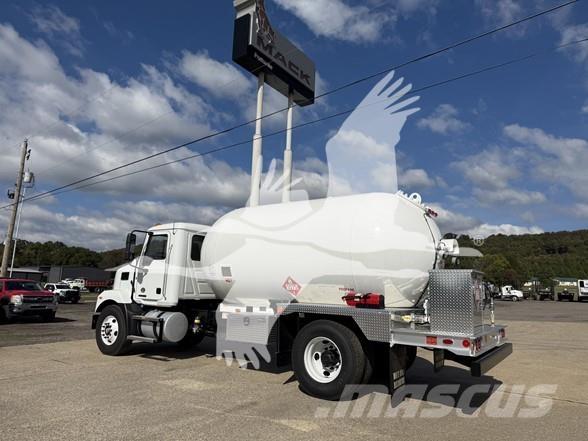 Mack MD7 Stavebníctvo - ostatné