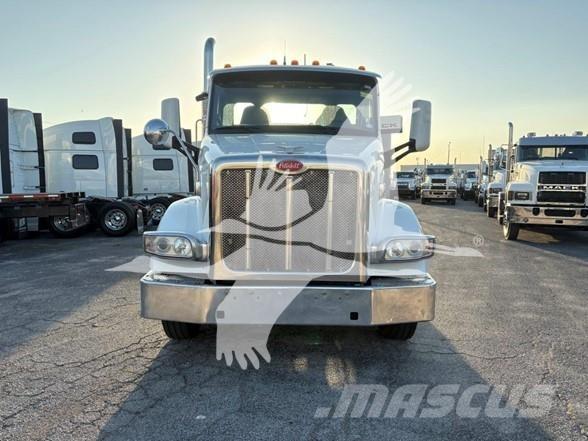 Peterbilt 567 Ťahače