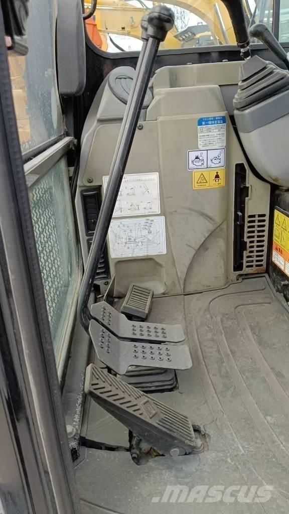 CAT 302D Pásové rýpadlá