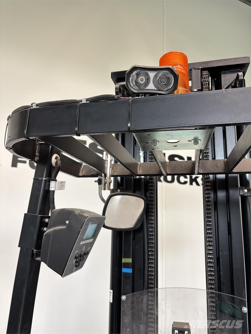 Mitsubishi SBR16N Samohybné vozíky