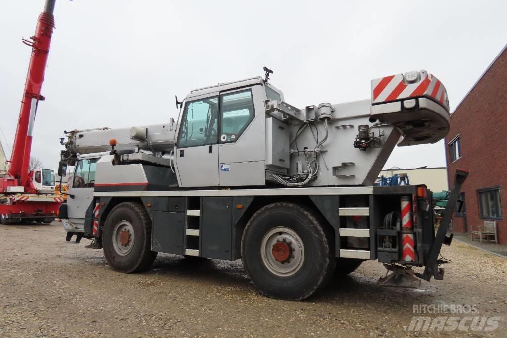 Liebherr LTM 1030/2 Univerzálne terénne žeriavy