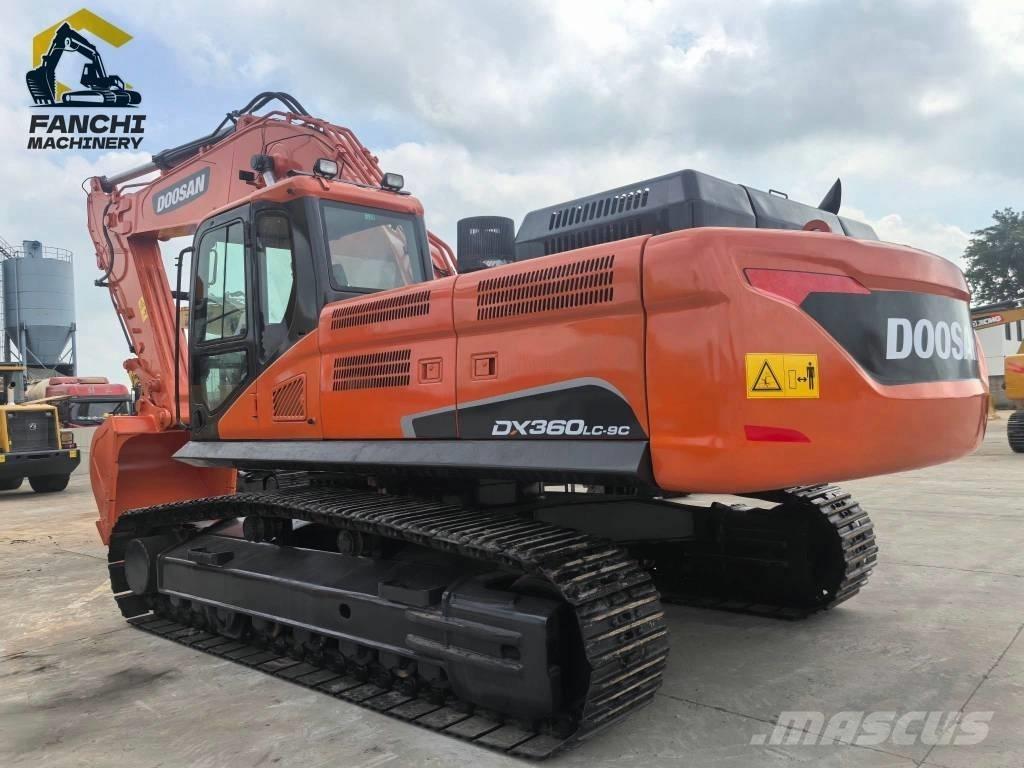 Doosan 360 Pásové rýpadlá