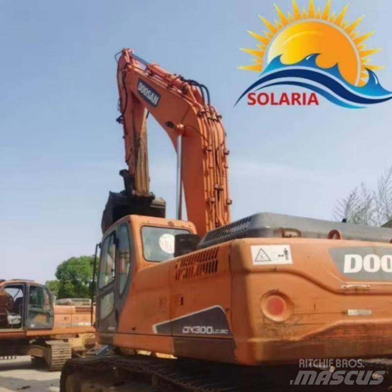 Doosan DX 300 Pásové rýpadlá
