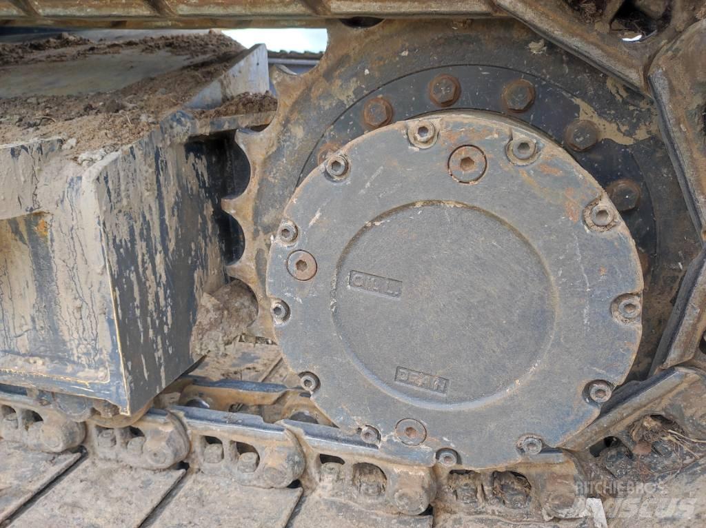 Komatsu PC138US-11E0 Pásové rýpadlá