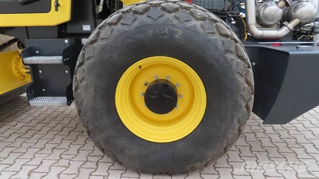 Bomag BW213 DH-5 Ťahačové valce