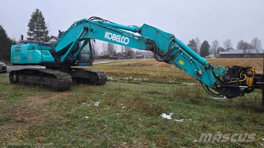 Kobelco SK 210 LC-11 Pásové rýpadlá