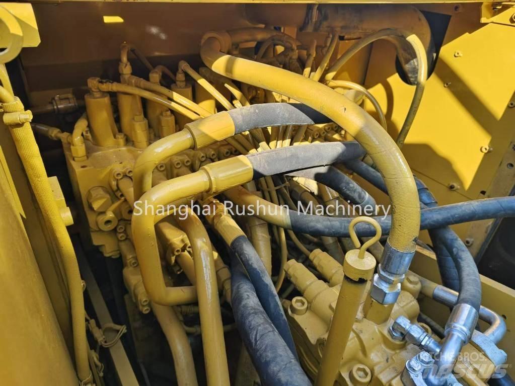CAT 320 D Pásové rýpadlá
