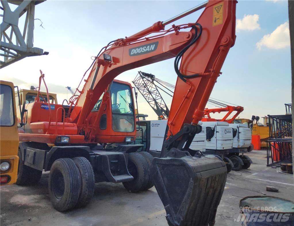 Doosan DH150W Kolesové rýpadlá