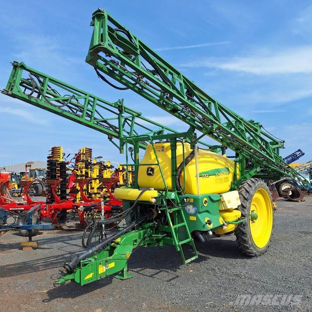 John Deere 732 Ťahané postrekovače