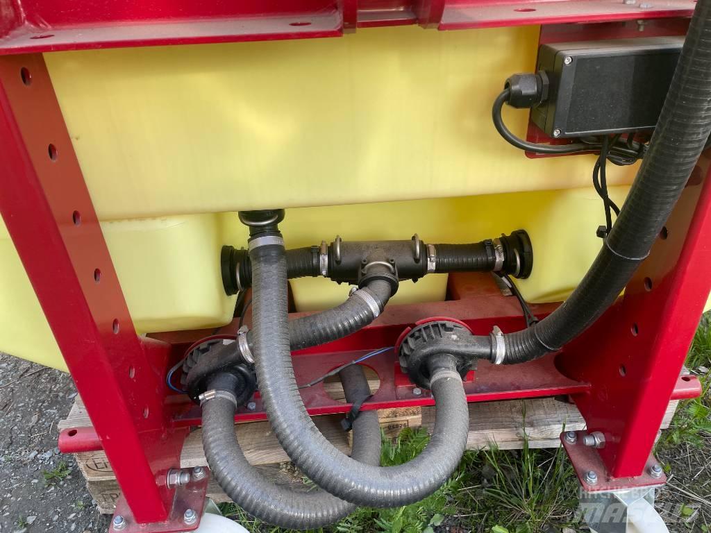 Hardi Mega 12 Nesené postrekovače