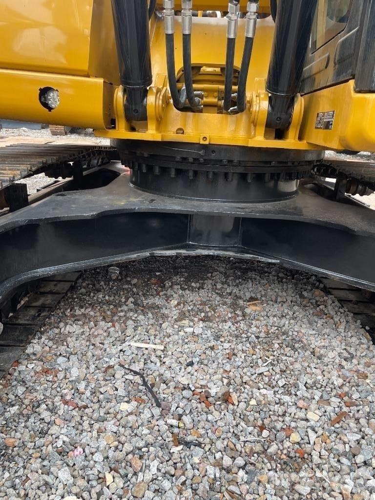 CAT 323GX Midi rýpadlá 7 t - 12 t