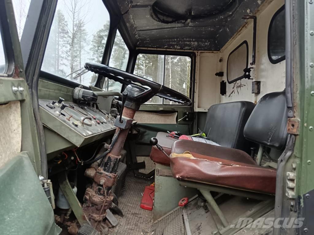 Sisu Proto A-45 Nákladné vozidlá s bočnou zhrnovacou plachtou