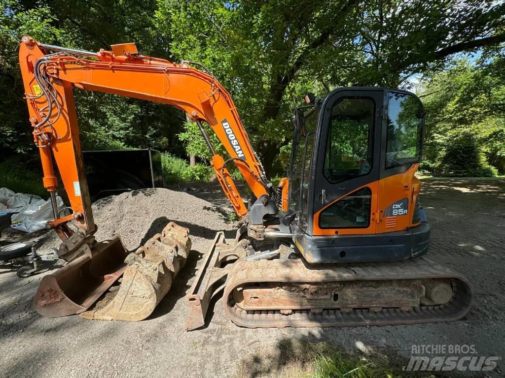 Doosan DX 85 R-3 Midi rýpadlá 7 t - 12 t