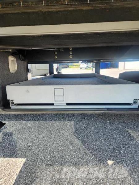 Tiffin Pheaton 40QDH Obytné automobily a karavany