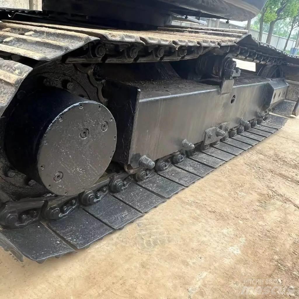 Doosan DX60 Pásové rýpadlá