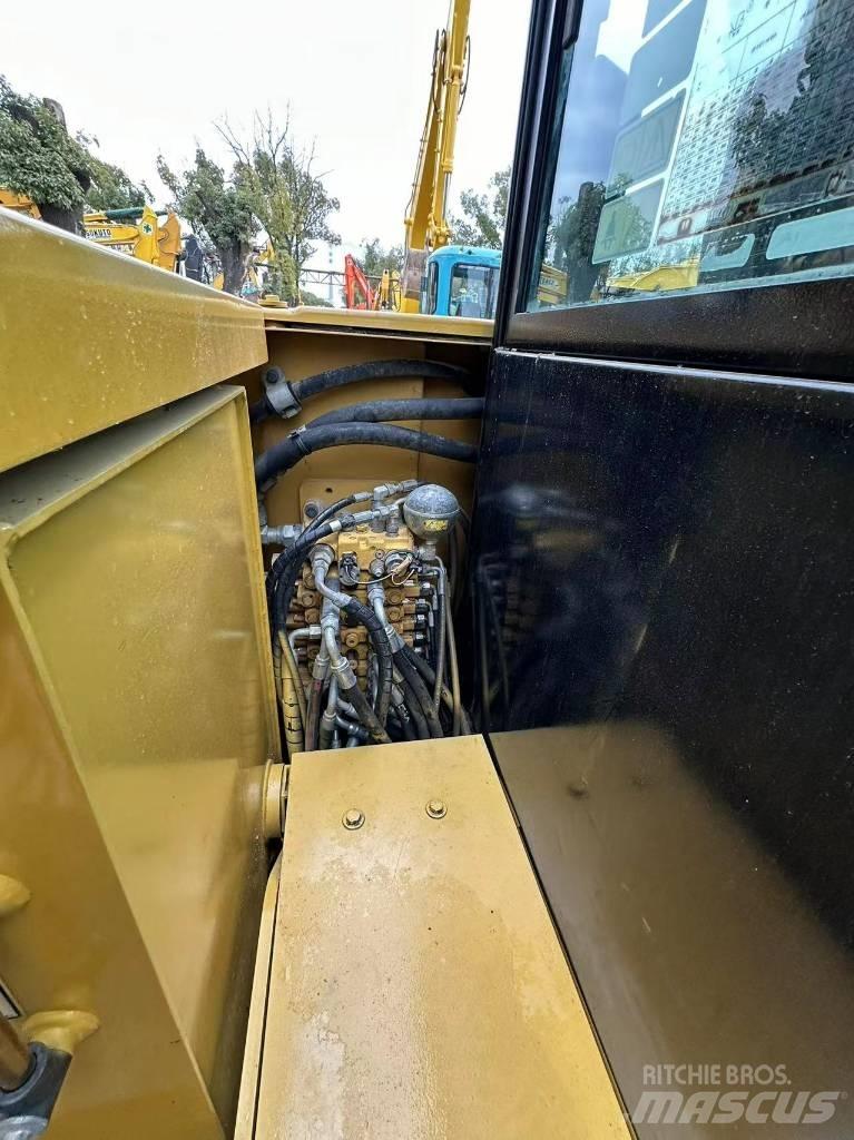 CAT 305.5E2 Pásové rýpadlá