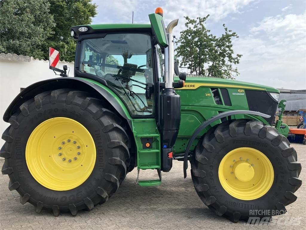 John Deere 6R 215 Traktory