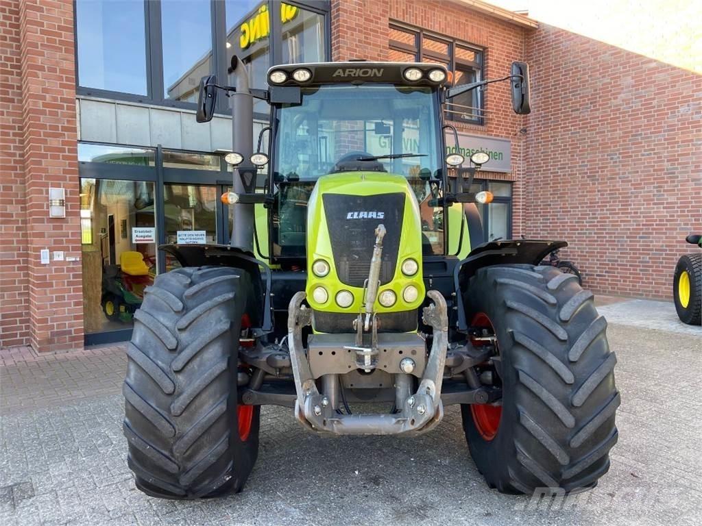 CLAAS Arion 640 Traktory