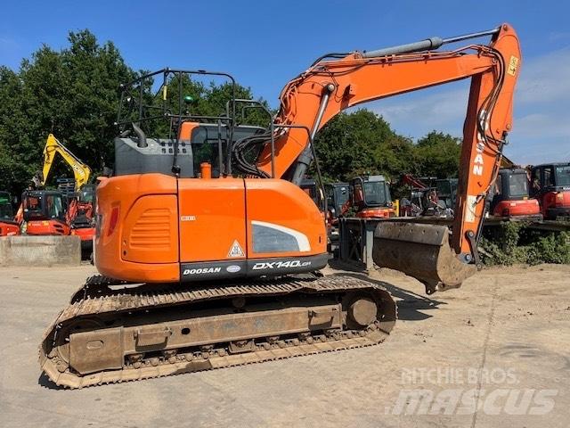 Doosan DX 140 LCR-5 Pásové rýpadlá