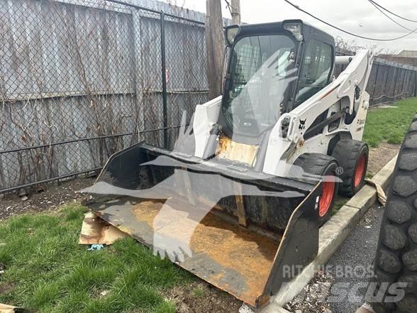 Bobcat S750 Šmykom riadené nakladače