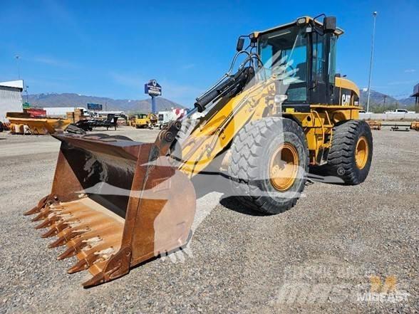 CAT 930G Kolesové nakladače