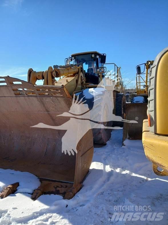 CAT 988H Kolesové nakladače