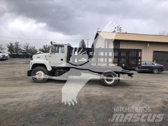 Ford L8000 Stavebníctvo - ostatné