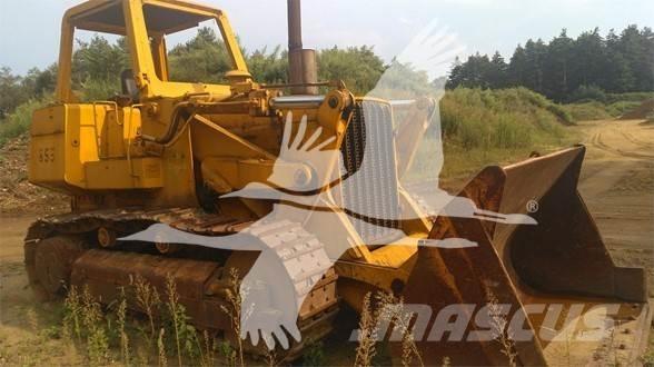 John Deere 855 Pásové nakladače