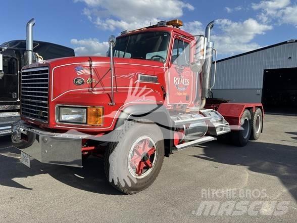 Mack CL753 Ťahače