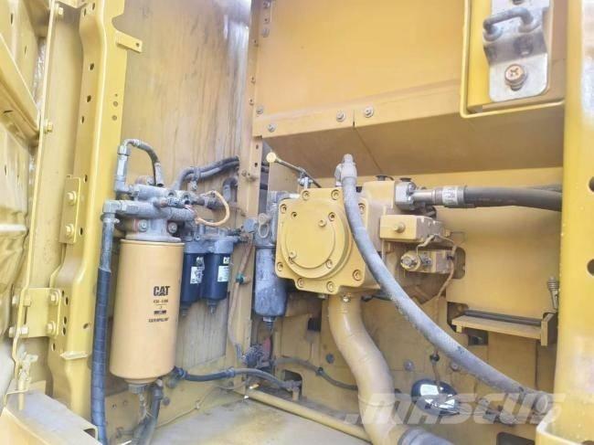 CAT 320 GC Pásové rýpadlá