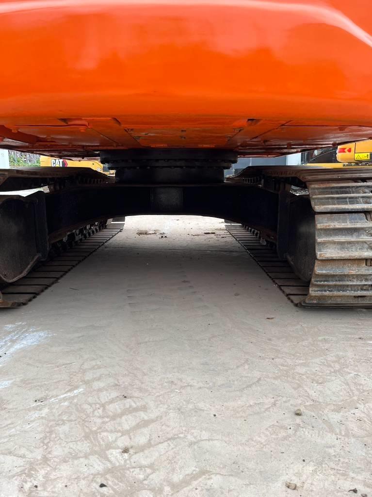 Doosan DX 140 LC Pásové rýpadlá