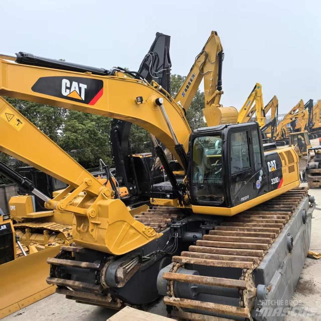 CAT 320 D Obojživelná rýpadlá
