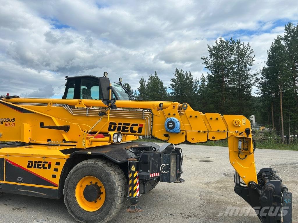 Dieci PEGASUS 5.21 Teleskopické manipulátory