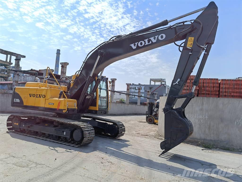 Volvo EC210B Pásové rýpadlá