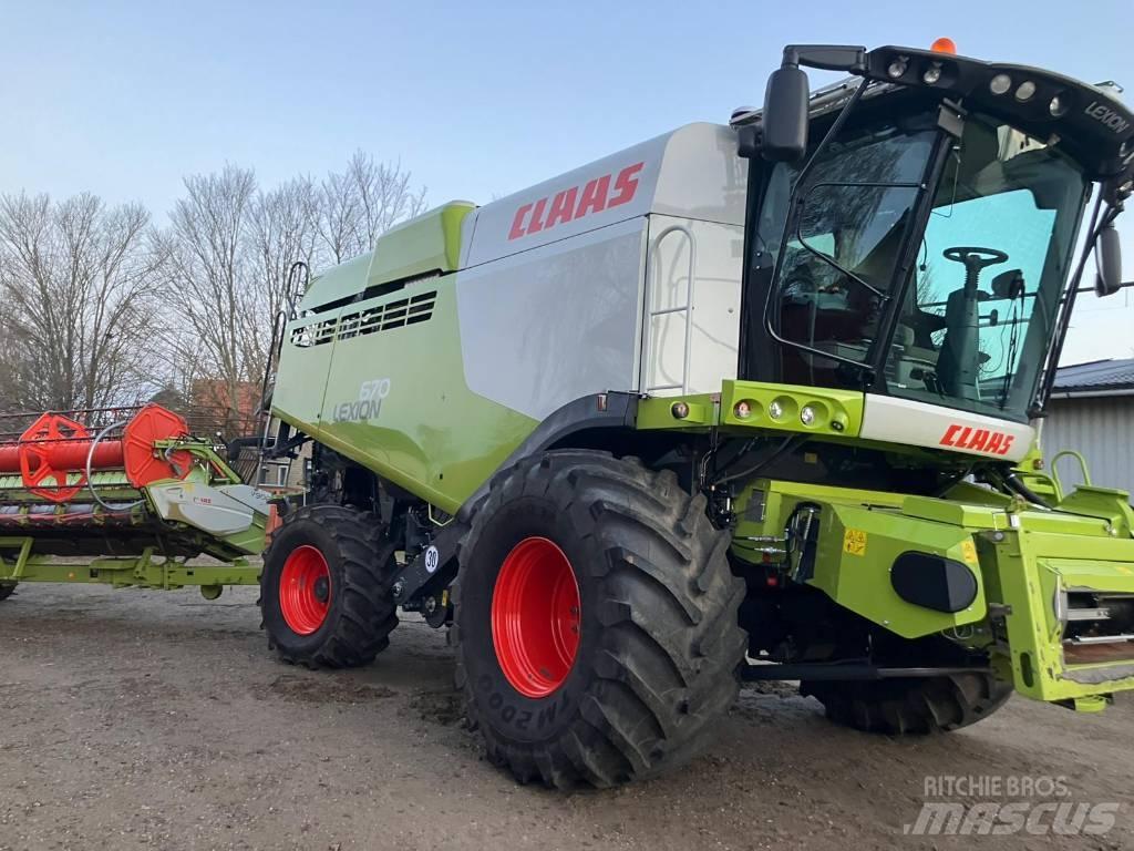 CLAAS Lexion 670 Kombinované zberacie stroje