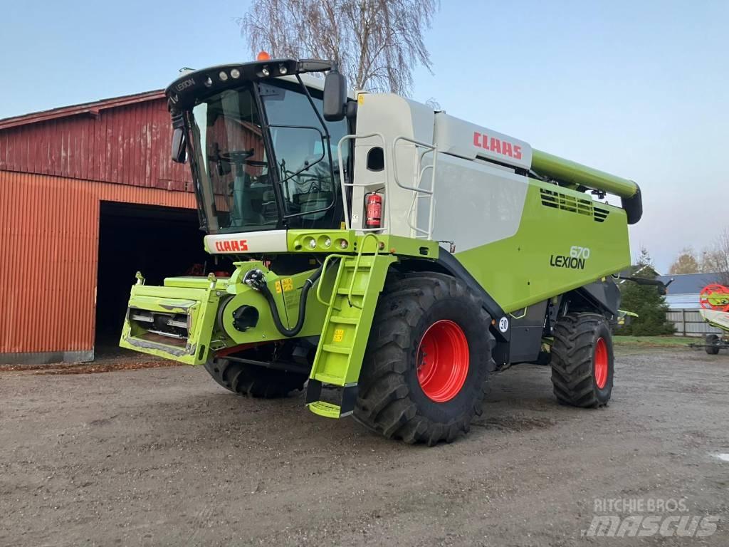 CLAAS Lexion 670 Kombinované zberacie stroje