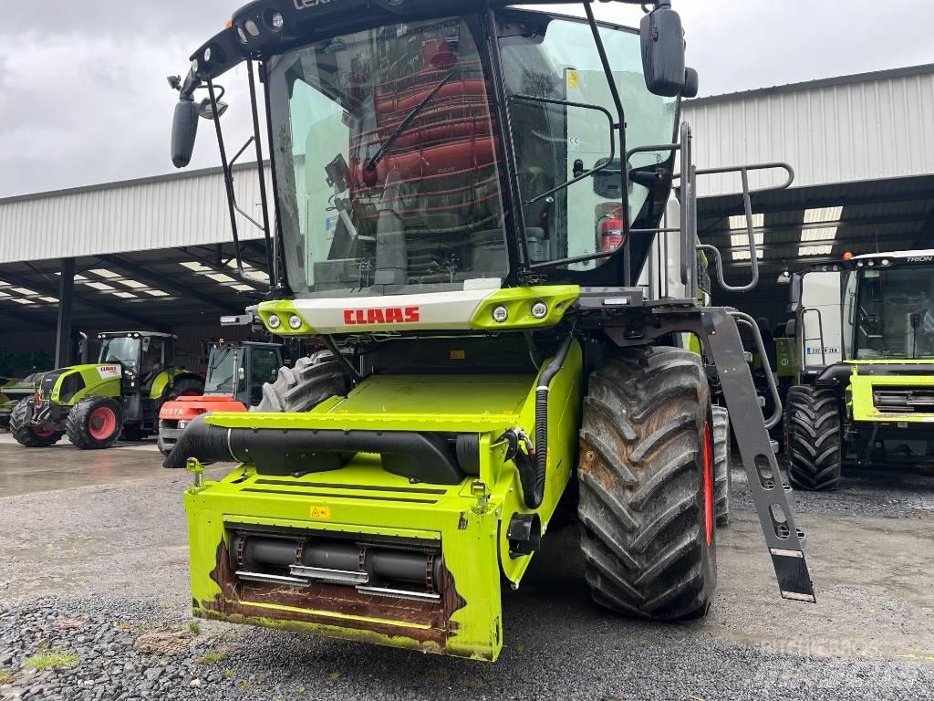 CLAAS Lexion 5400 Kombinované zberacie stroje