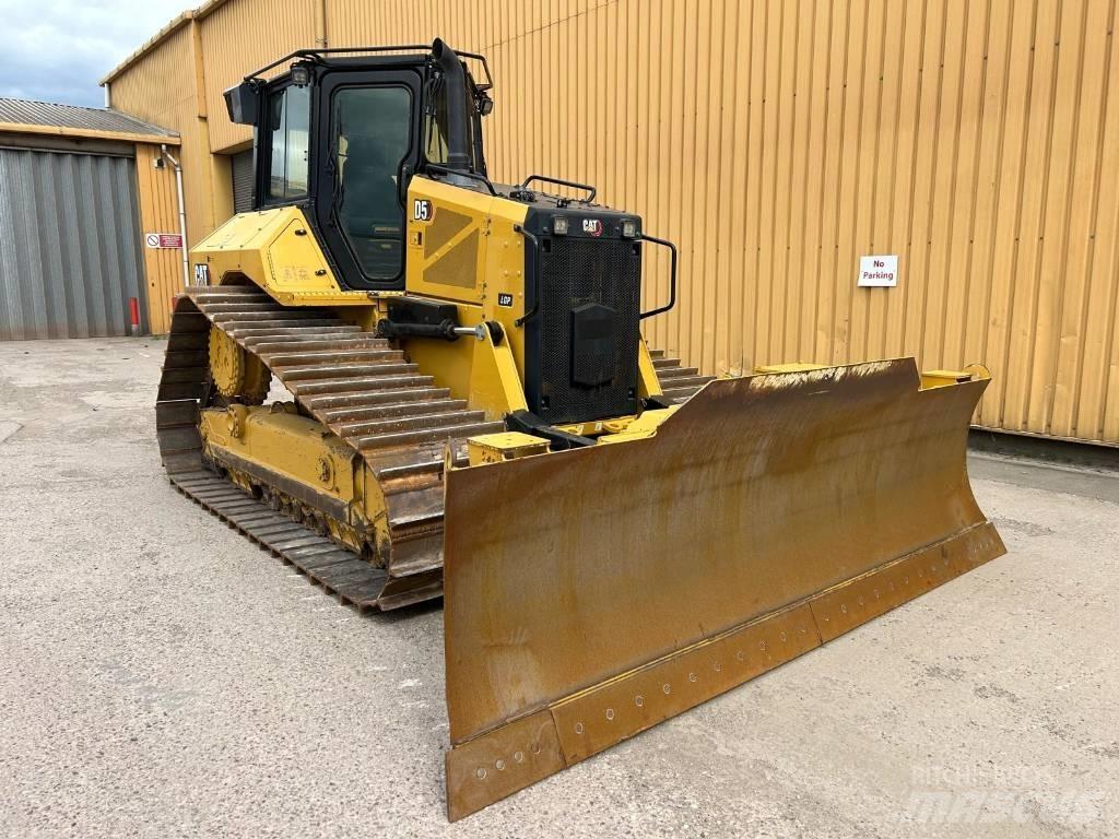 CAT D 5 LGP Pásové dozéry