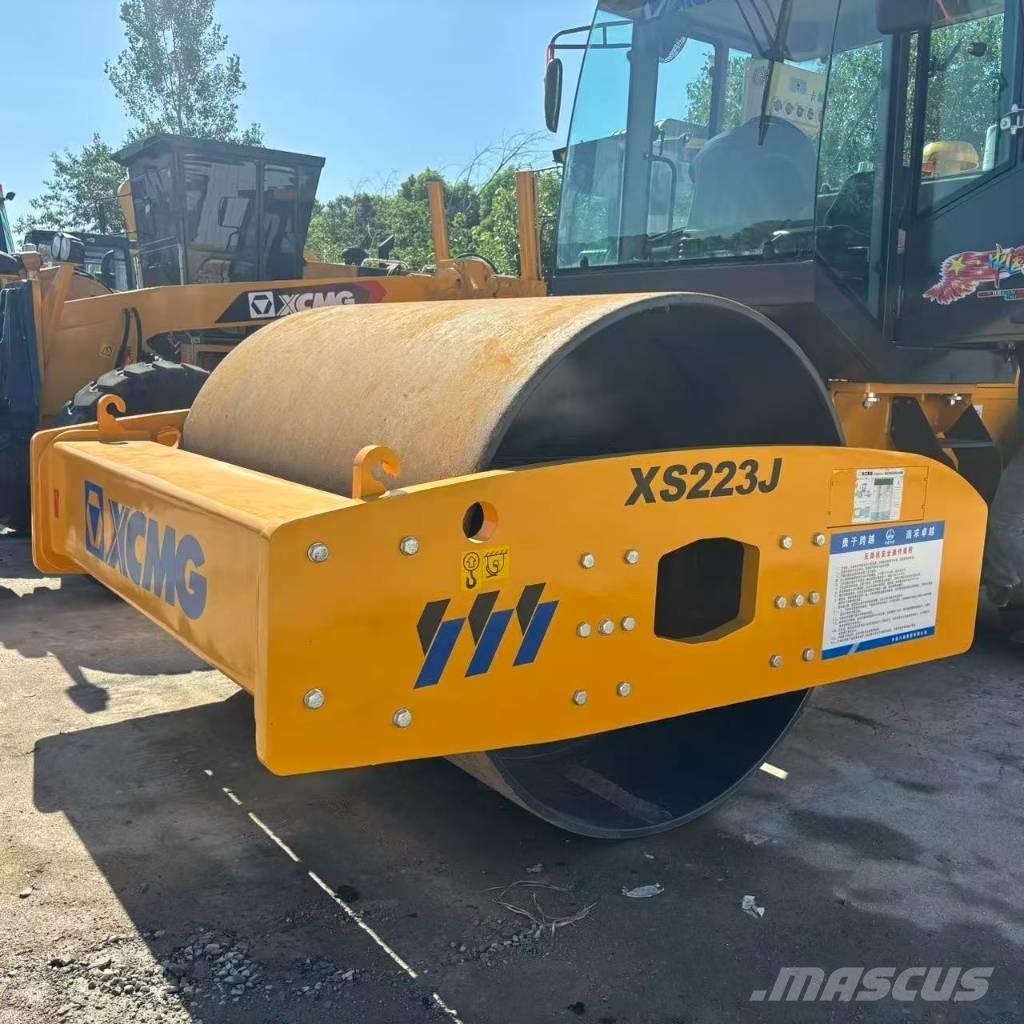 XCMG XS223J Ťahačové valce