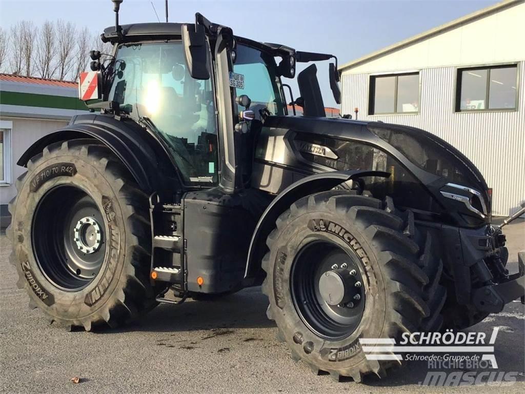 Valtra Q 305 Traktory