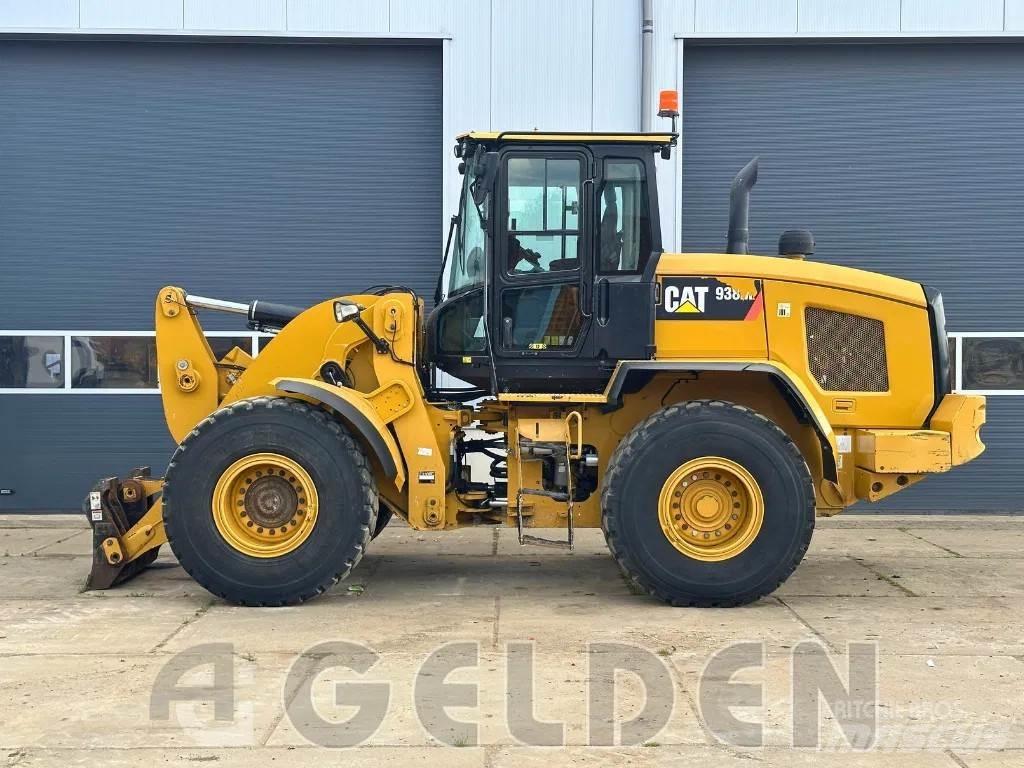 CAT 938M Kolesové nakladače