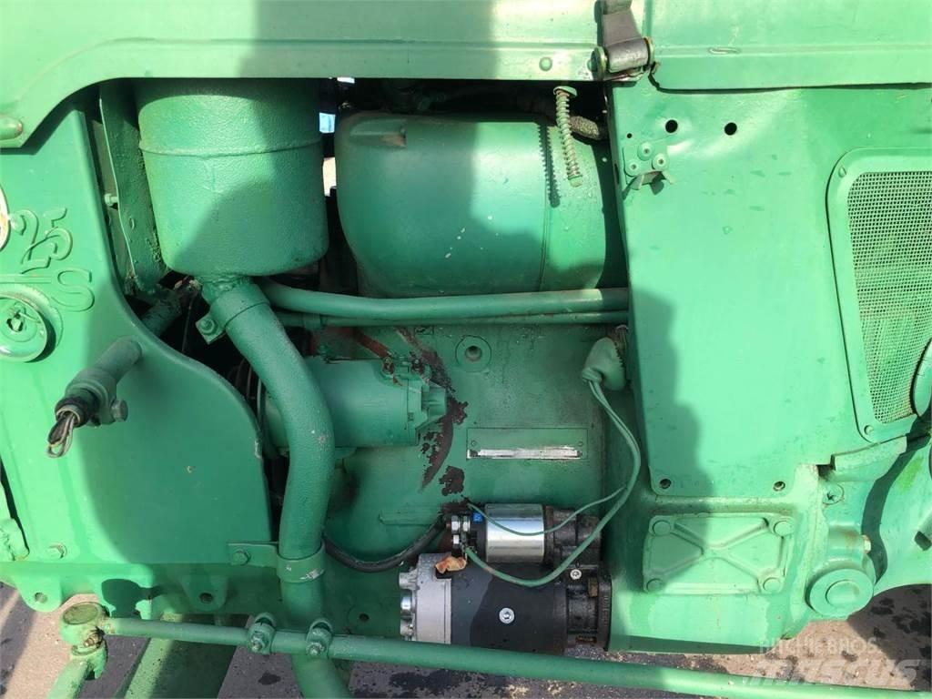 Deutz-Fahr D25 S Traktory