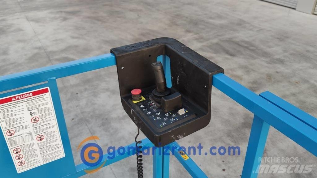 Genie GS 4390 Nožnicové zdvíhacie plošiny