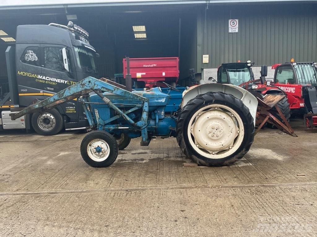 Ford 4000 Traktory