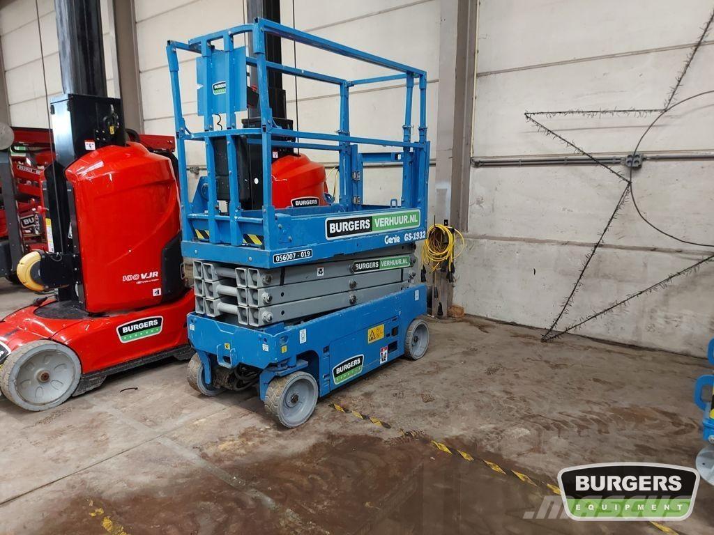 Genie GS1932 Nožnicové zdvíhacie plošiny