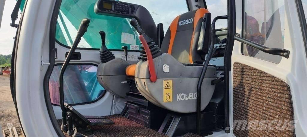 Kobelco SK 200 LC Pásové rýpadlá