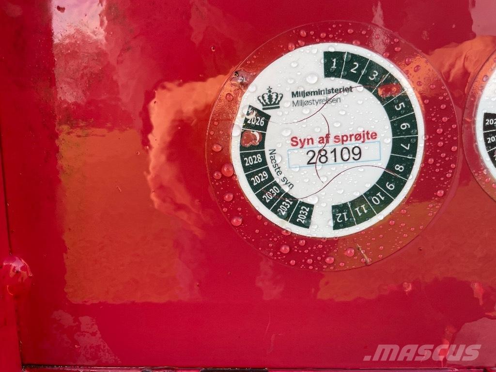 Hardi 12m LY 1000 Nesené postrekovače