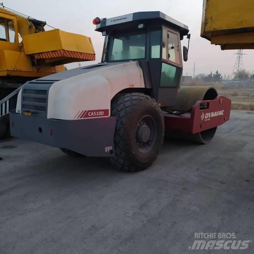 Dynapac CA510D Ťahačové valce